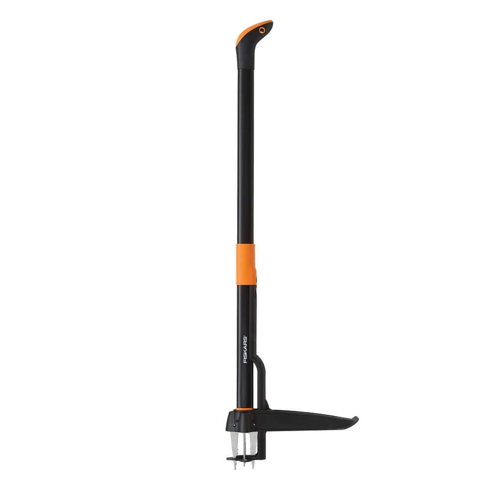 Fiskars 4-Claw Stand Up Weed Puller Tool 39.25 in. Stainless Steel  Black and Orange