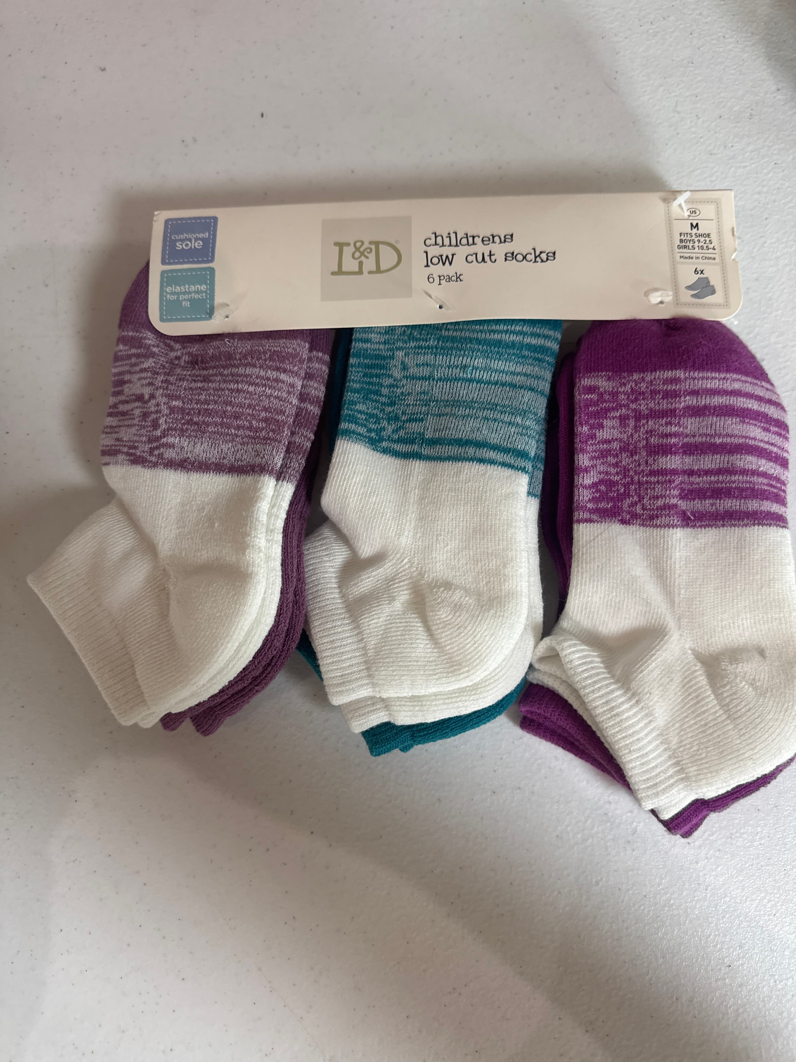 Children’s low cut socks, 6pack size medium 